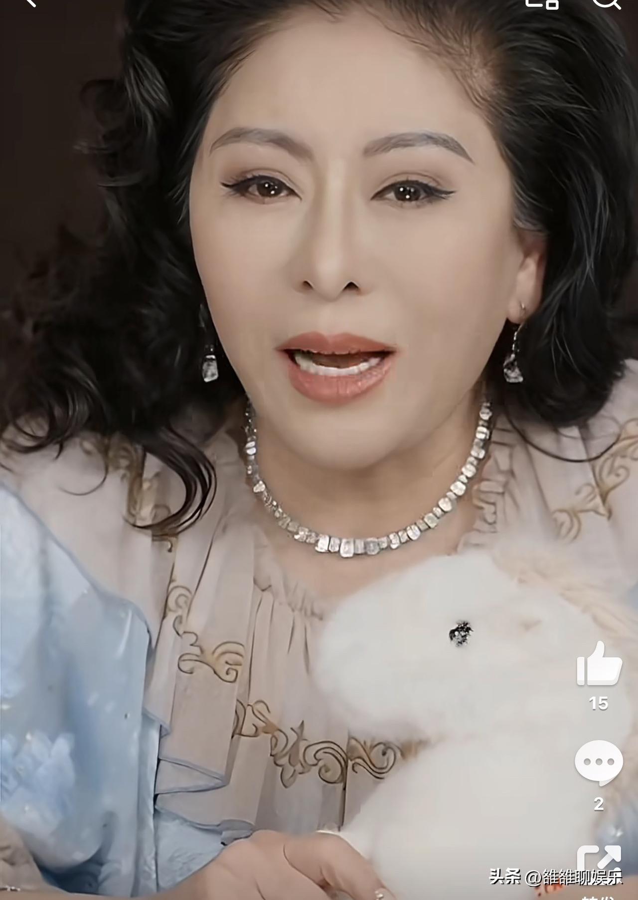 向太说：

我花了重金聘请埋线医师到澳门减肥，结果其他人瘦了，就我没瘦。


向