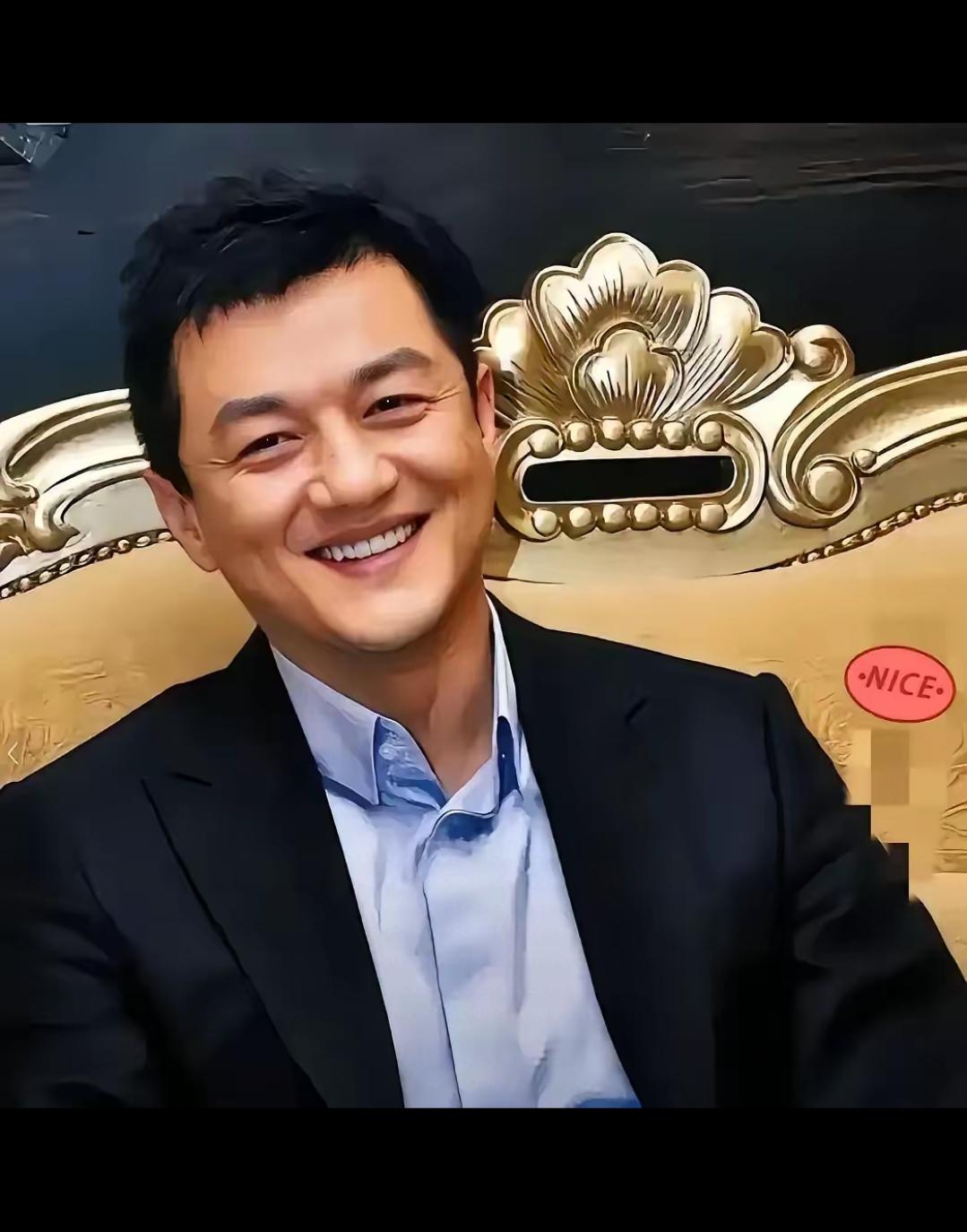 打脸质疑者！
李亚鹏带货3亿清债6000万，
撕掉“老赖”标签的样子太飒！！！