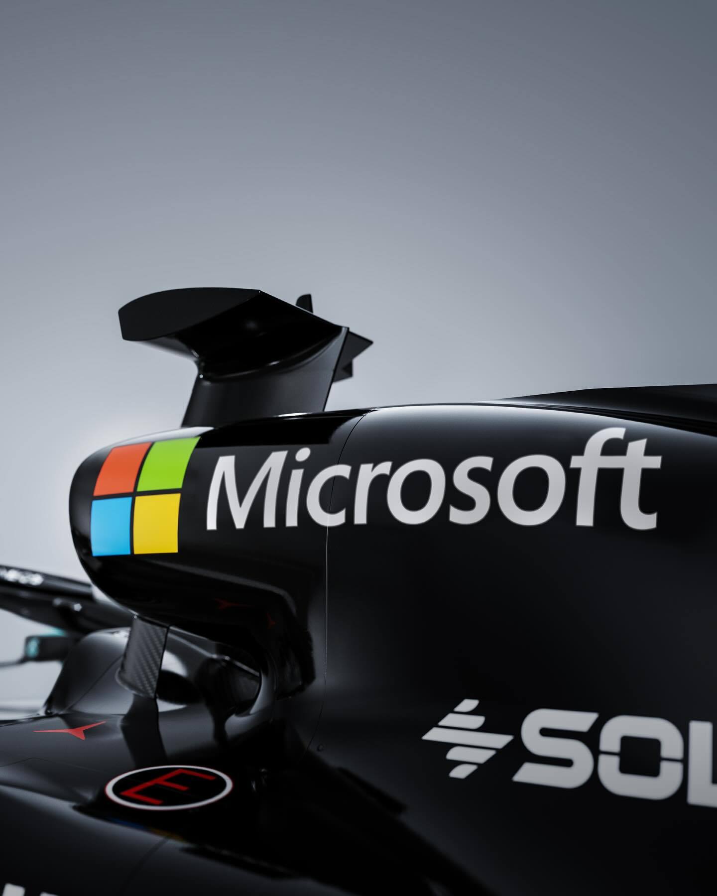 微软 ✖️ 梅赛德斯AMG马石油F1车队，微软成为梅赛德斯车队全新赞助商～双方签