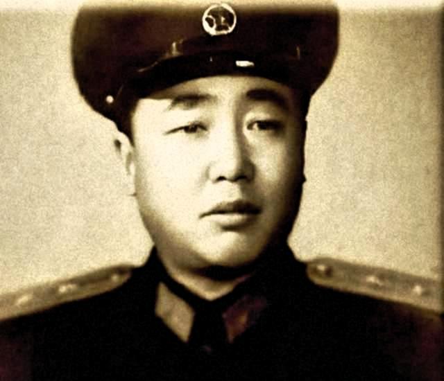 吴长顺，河北唐县人，1925年5月出生，1944年参军入伍，1945年1月加入中