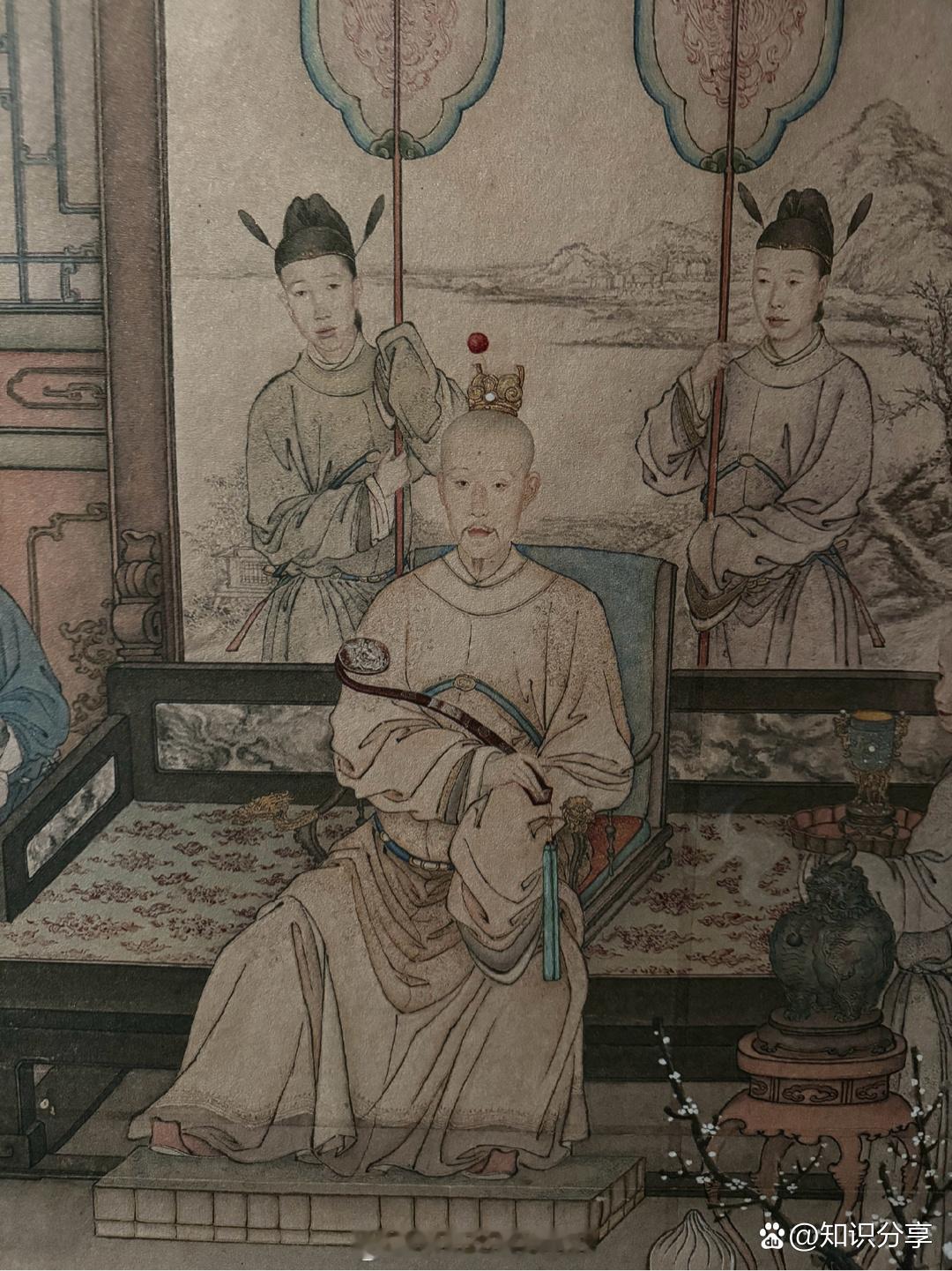 乾隆，发冠怎么固定的？ 