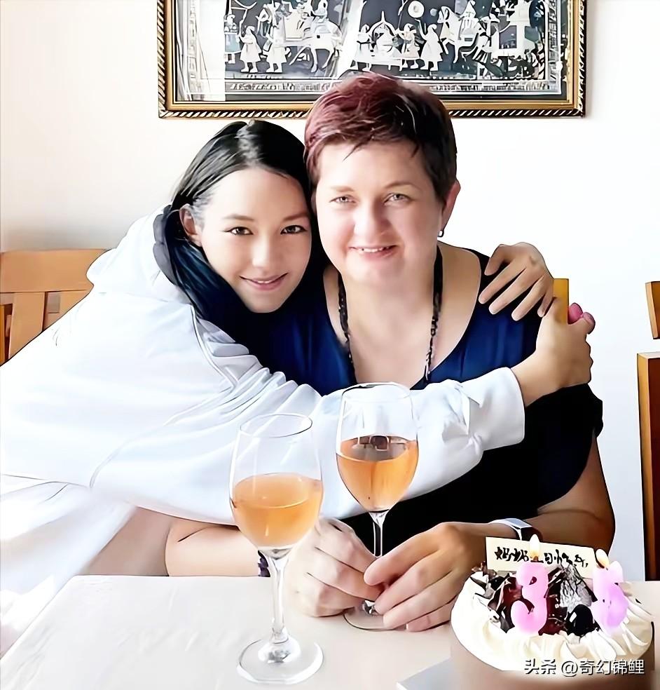 离世四年未改嫁，这个女人太痴情！

丈夫离开后的七百多个日夜，这位德国妻子把自己