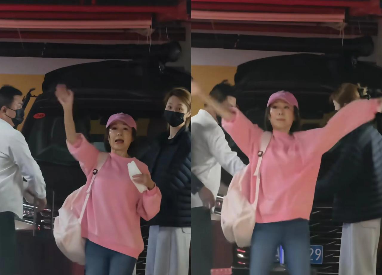 潘迎紫花近20万买运动装备，就为了跳广场舞？
这事你咋看？
咱就是说，提起潘