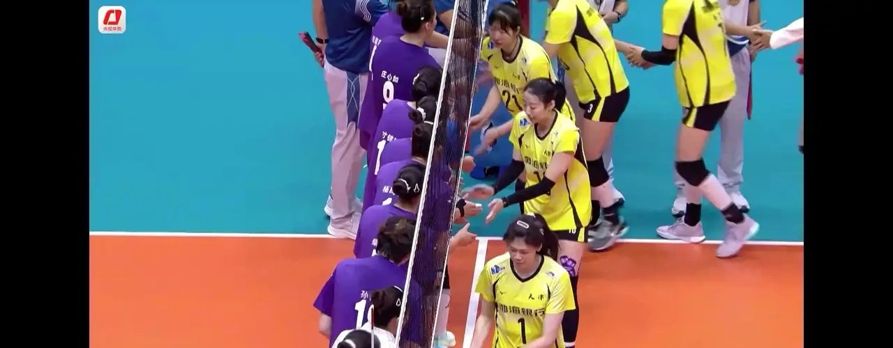 全运会女排小组赛天津女排3:1云南女排，三名队员发挥非常出色一、杨艺二、刘美君三