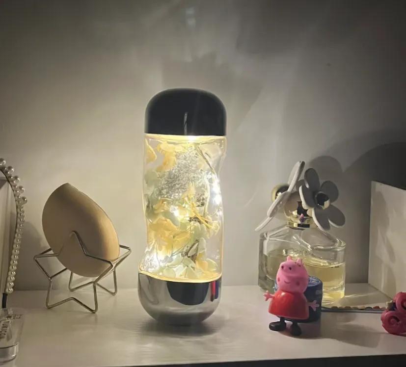 用完的流金水不要扔!用完的流金水千万别扔
可以随便弄点干花(塞子直接撬开就可以，