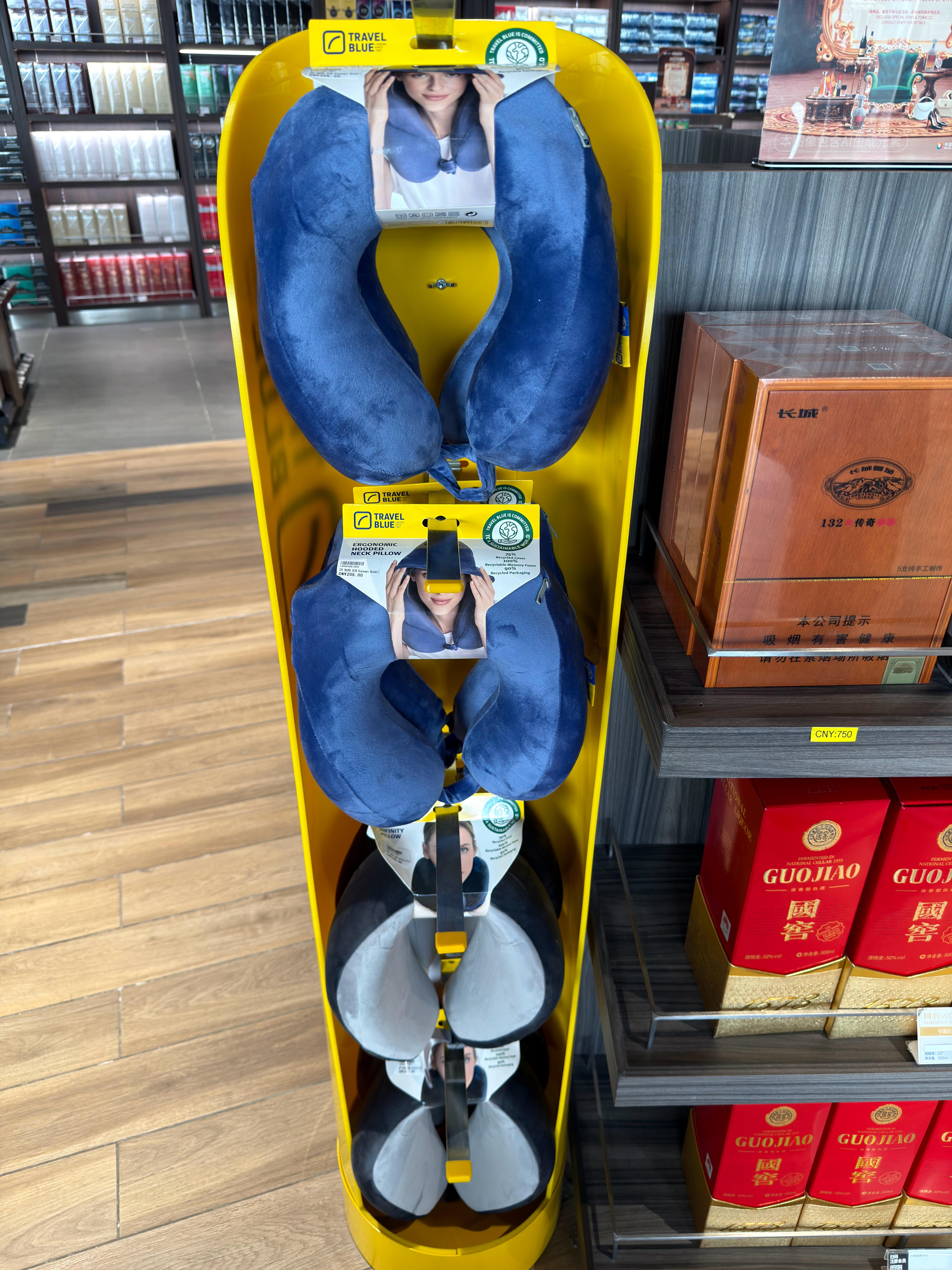 李姐又又又忘带颈枕了家里已经一堆了，到底多少个240元，才能让我记住啊啊啊啊我昨