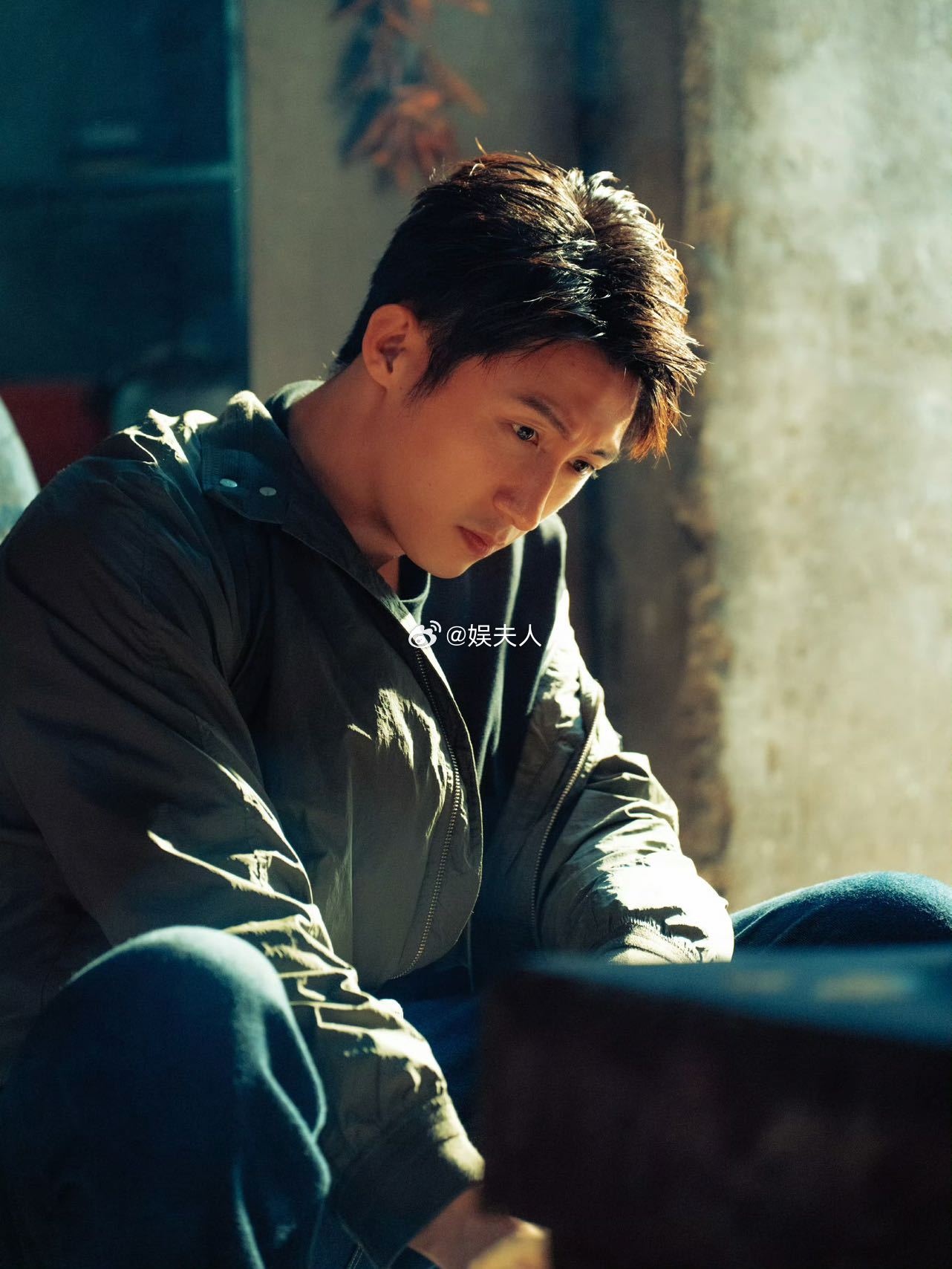 黄景瑜回应哭戏是必杀技黄景瑜说拍戏时和关晓彤互相感染 解读角色小满被称“小苦瓜”