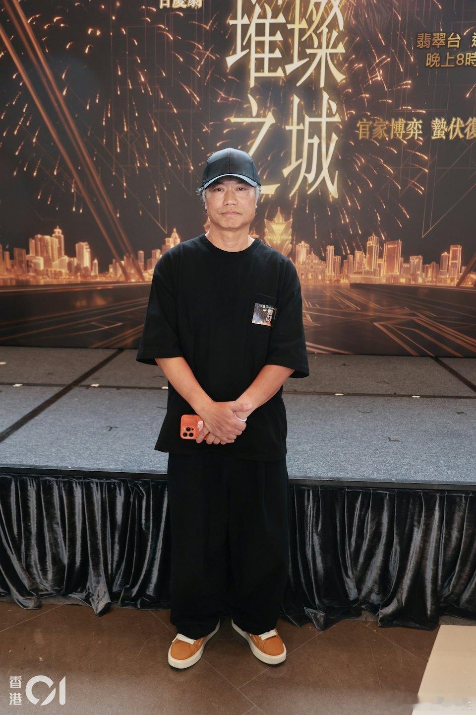 無綫台慶劇《璀璨之城》近日爆出多宗風波，包括女主角張曦雯（Kelly）疑被臨場通