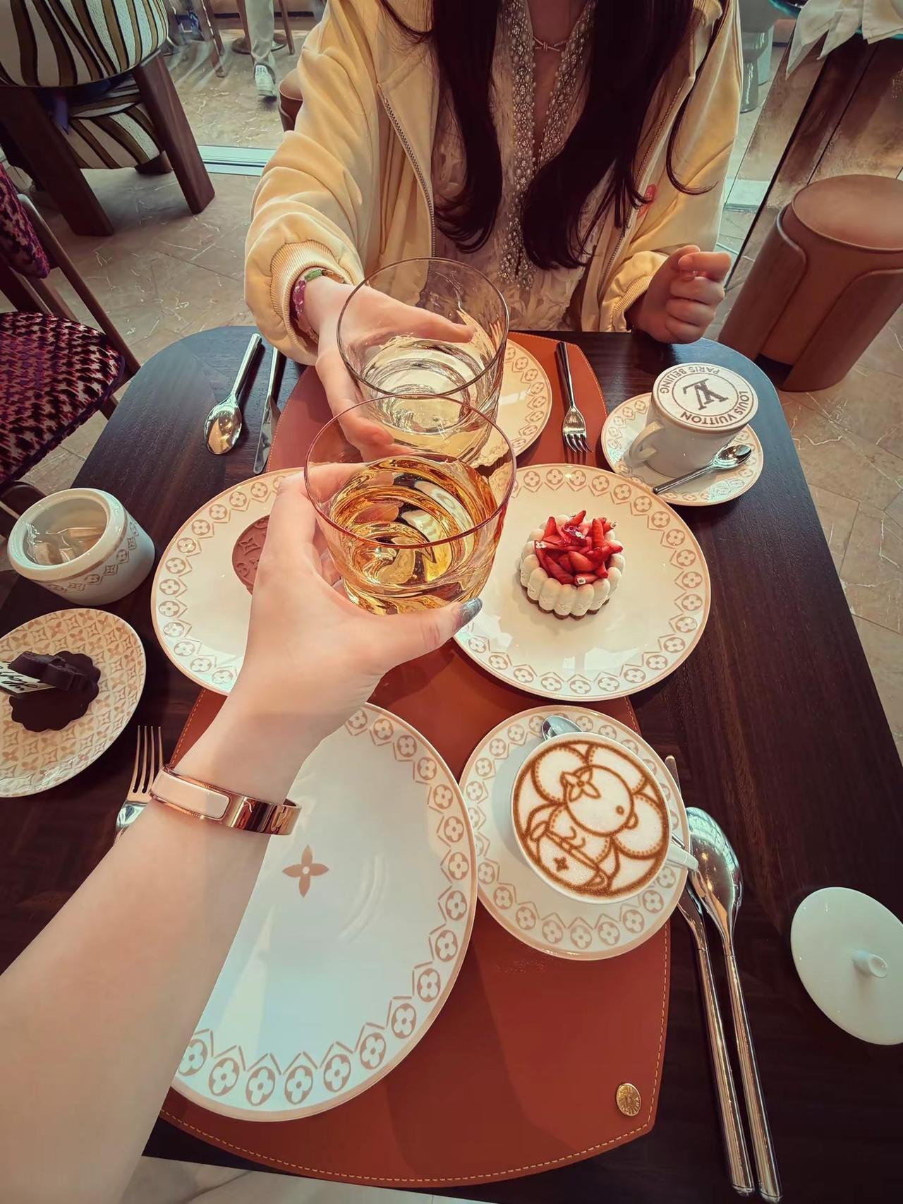 You should know you're beautiful just th