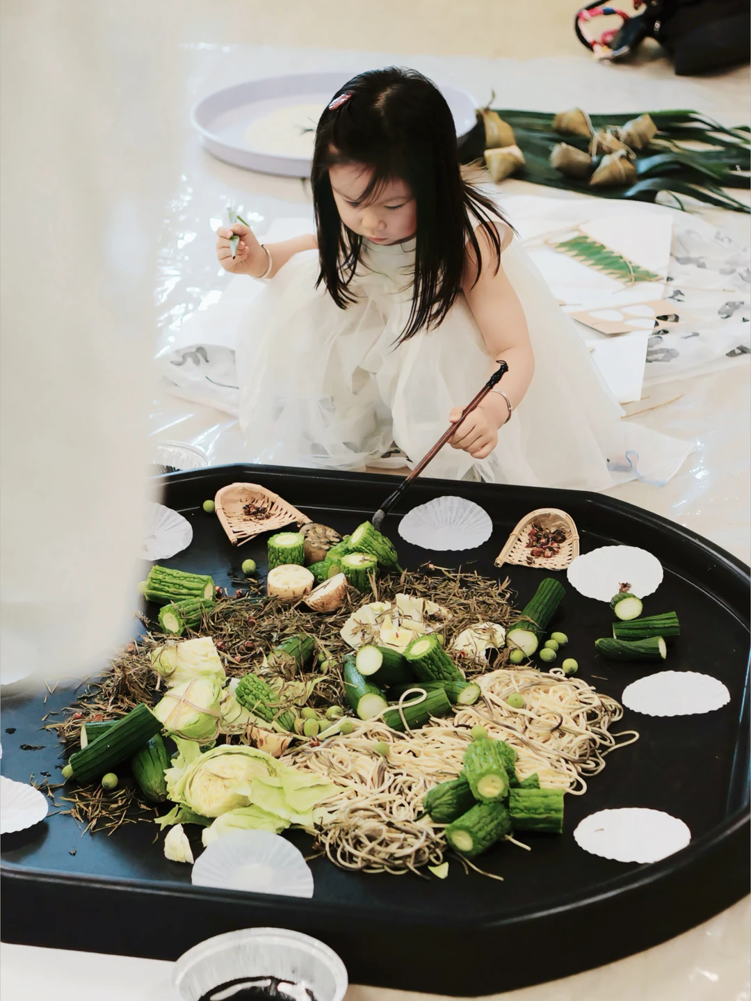 看着满身脏兮兮的女儿 我却笑了😌