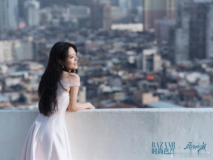 🎬《骄阳似我》未播先火，麦麦演技出圈！期待她在剧中的精彩表现，与龙麦CP共赴甜