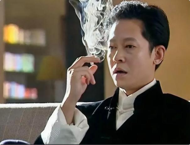 王志文说得很通透：“和周围人搞好关系的秘诀就是：不分享喜悦，不炫耀成功，不说三道