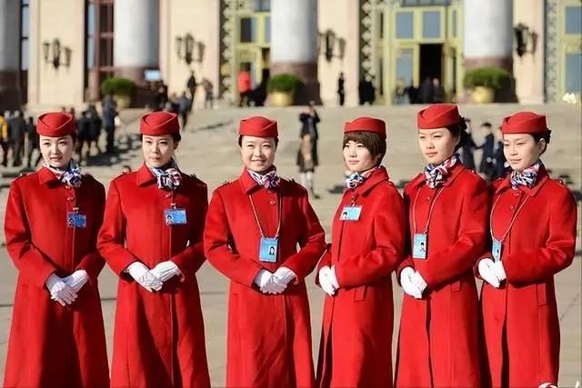 人民大会堂服务员4年换一次，为何不招聘北京人？领导：事出无奈

你知道吗？众所周