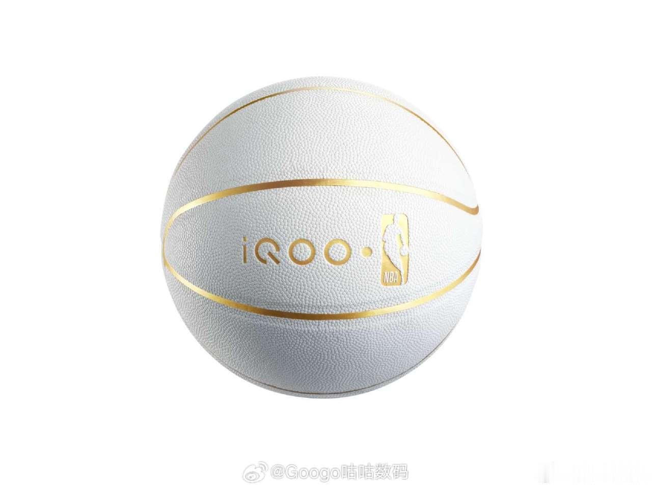 最新消息，NBA总决赛马刺对阵尼克斯的比赛结束了，比赛中的最后一攻时OG飞身补篮