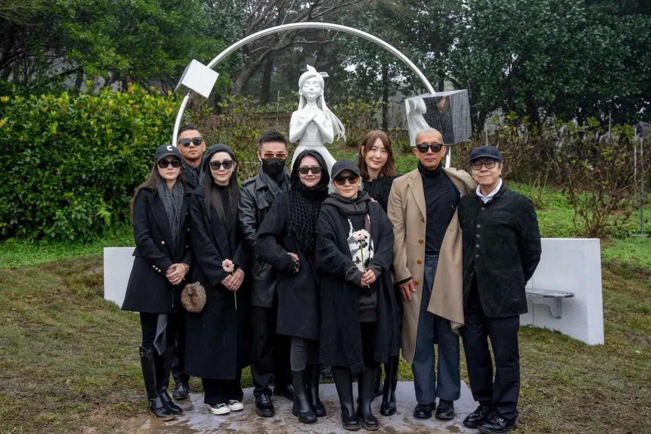 小S致词全文：  感谢我姐夫具俊晔，为我姐设计了一个这么美的雕像，希望...