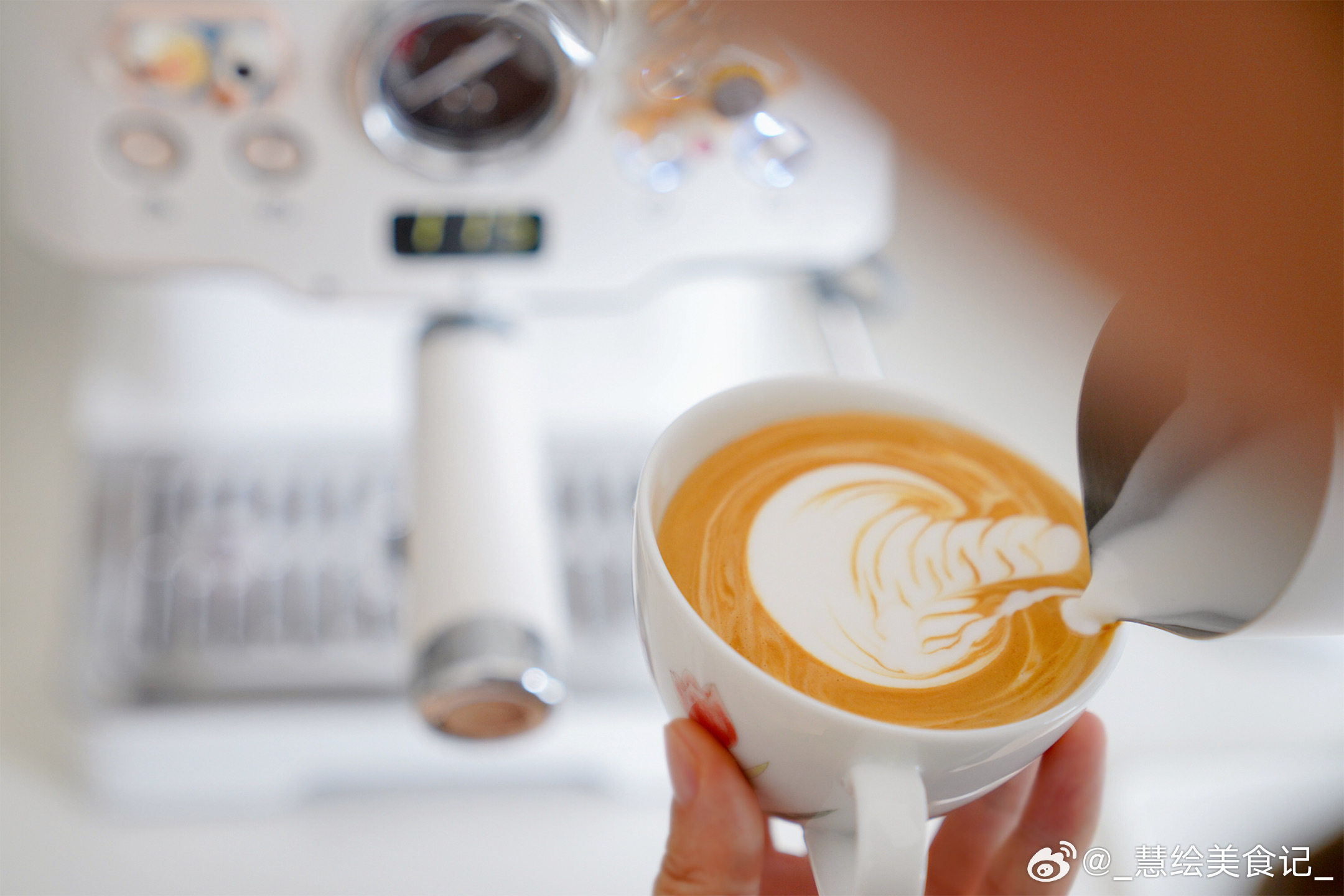 下午茶☕喝杯咖啡提神~ ​​​