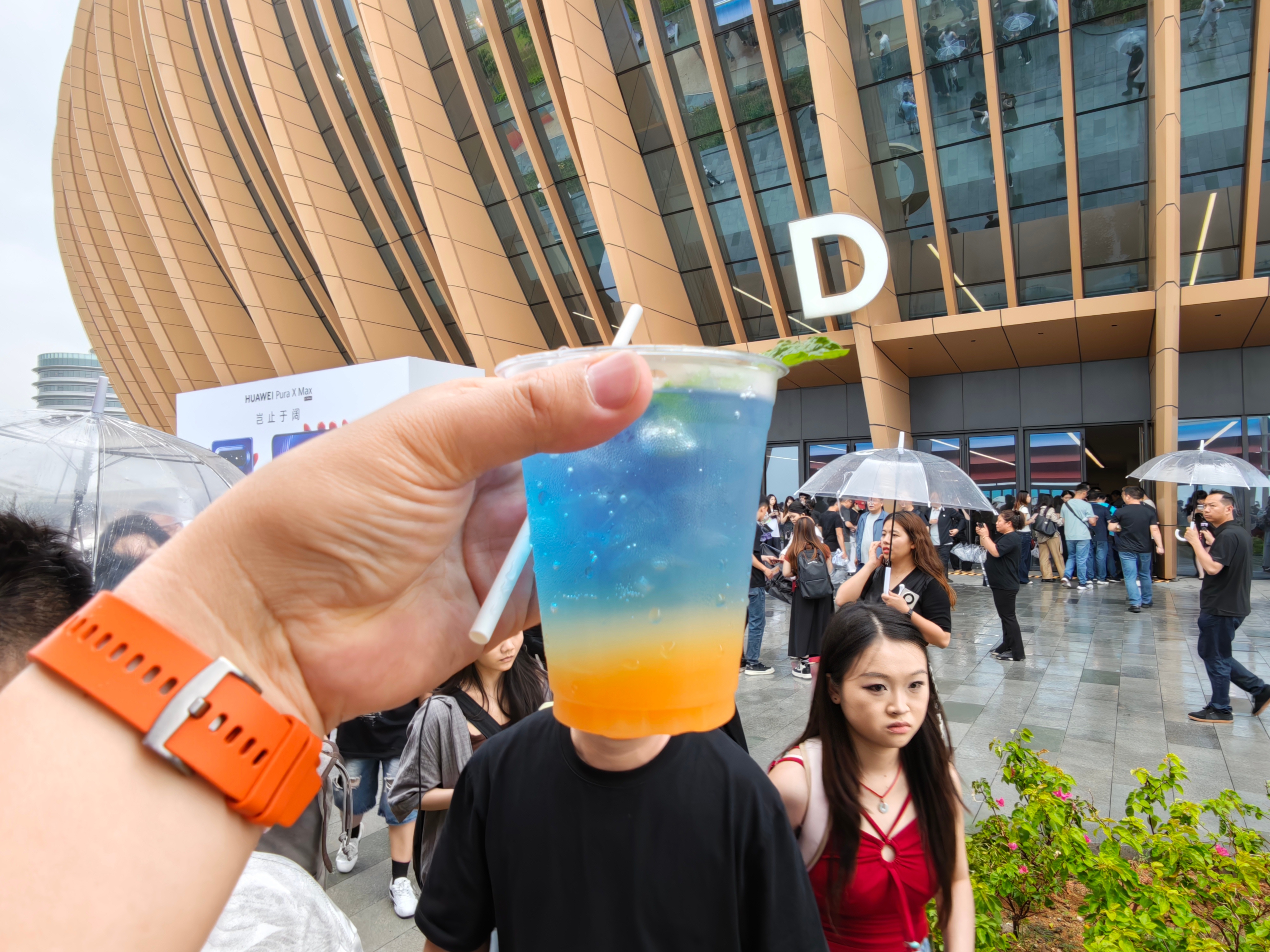 来广州看看比阔还阔的华为Pura X Max和Pura90系列