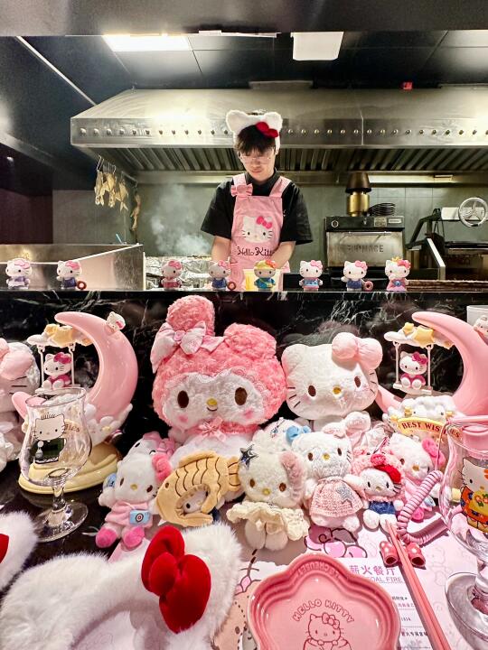 在济南！竟然吃到了Hello Kitty主题餐厅🎀