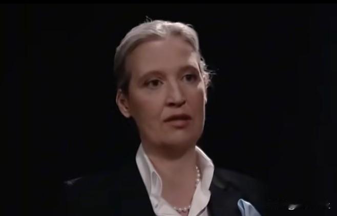 德国选择党领袖爱丽丝·魏德尔:“我们是德国唯一能与俄罗斯、美国乃至中国对话的政党