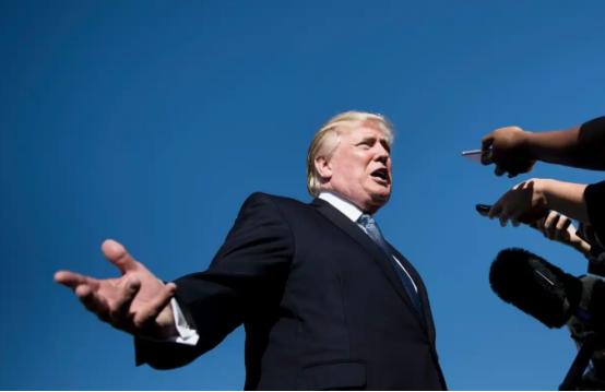 特朗普硬逼北约凑护航联盟，当众骂英国太鸡贼，不帮我就等着倒霉。
 
2026年3