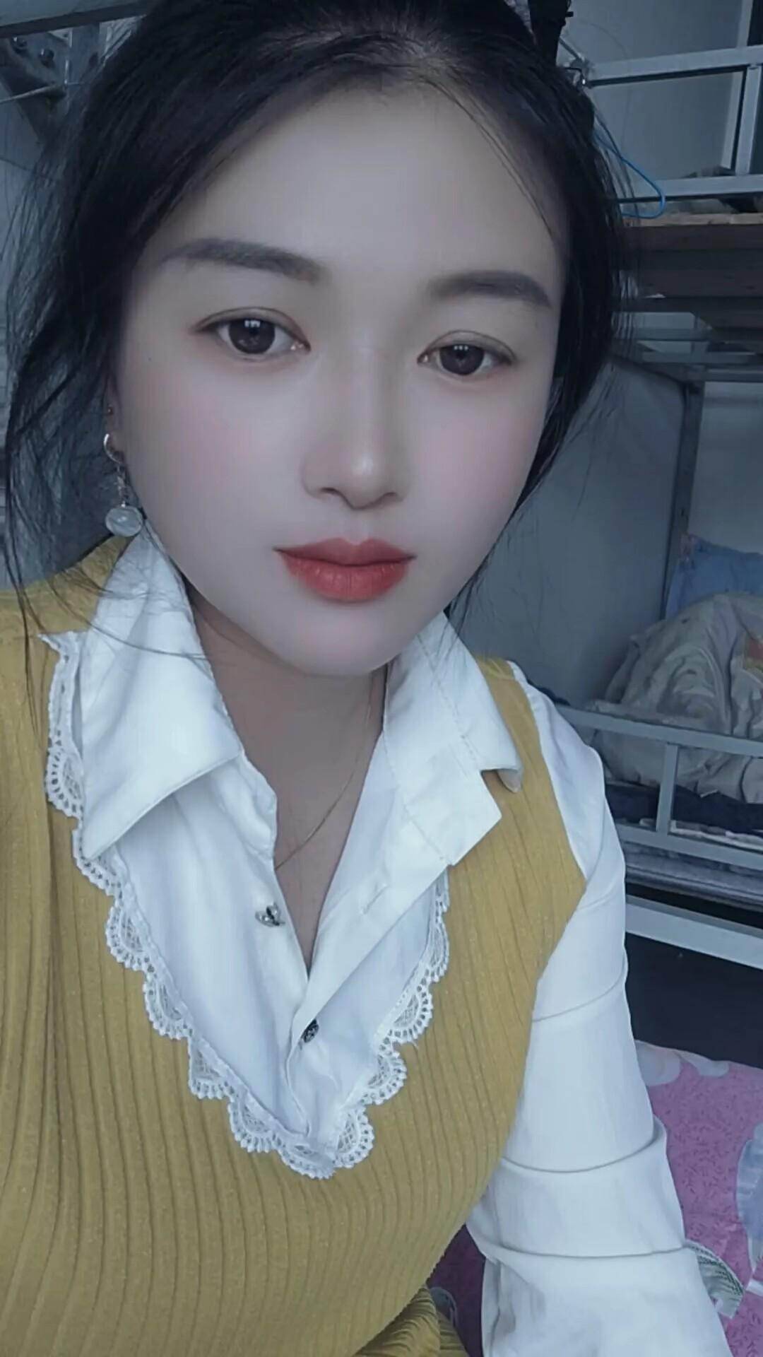 人累心更累 真的好累好疲惫 难过的时候我学会了独自承受