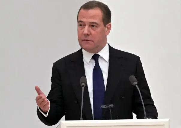 梅德韦杰夫说过一句挺让人发怵的话：这世上没有任何一支军队，能挡得住大规模无人机群