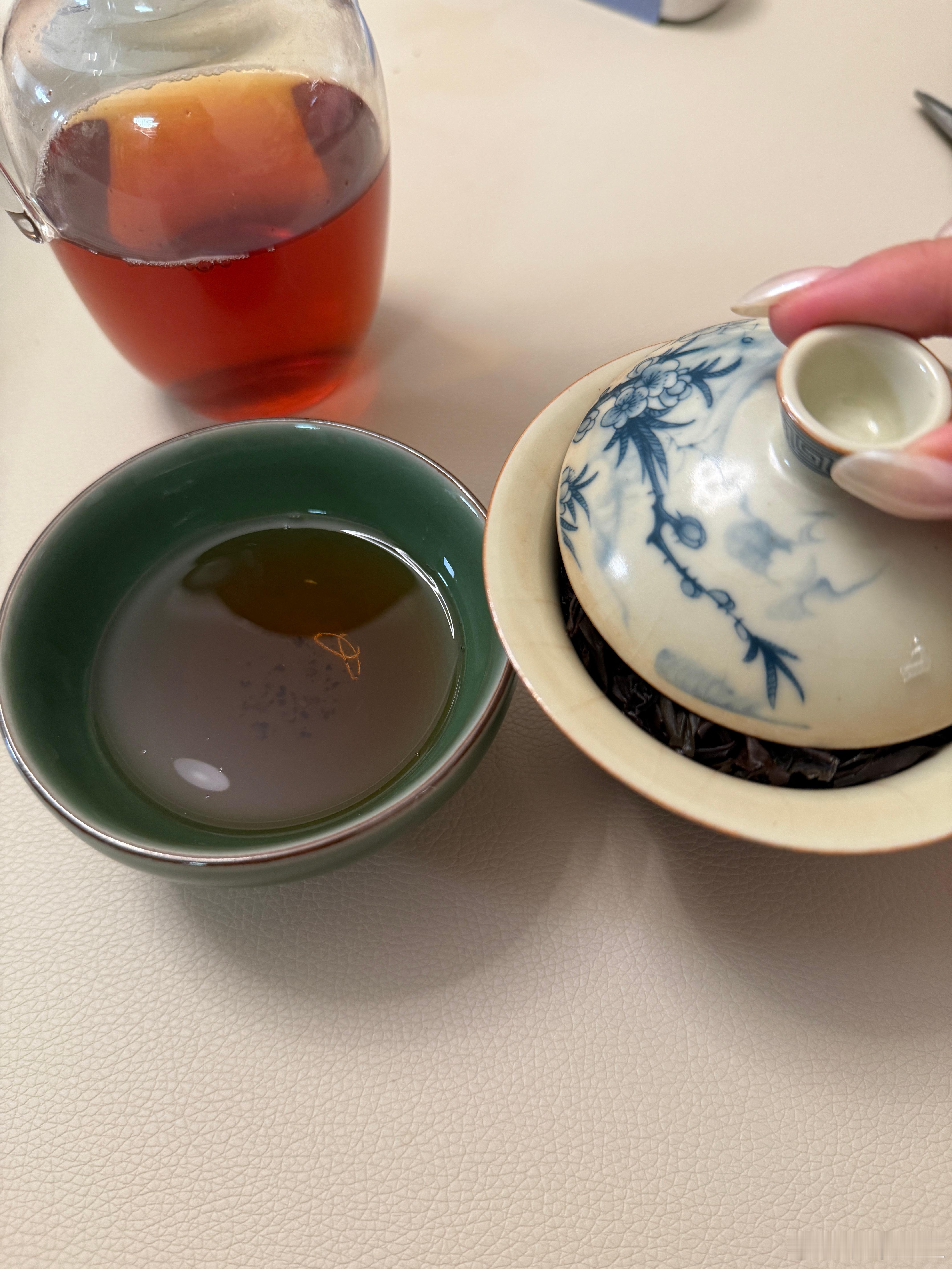 整口岩茶喝喝吧～🍵  ​​​