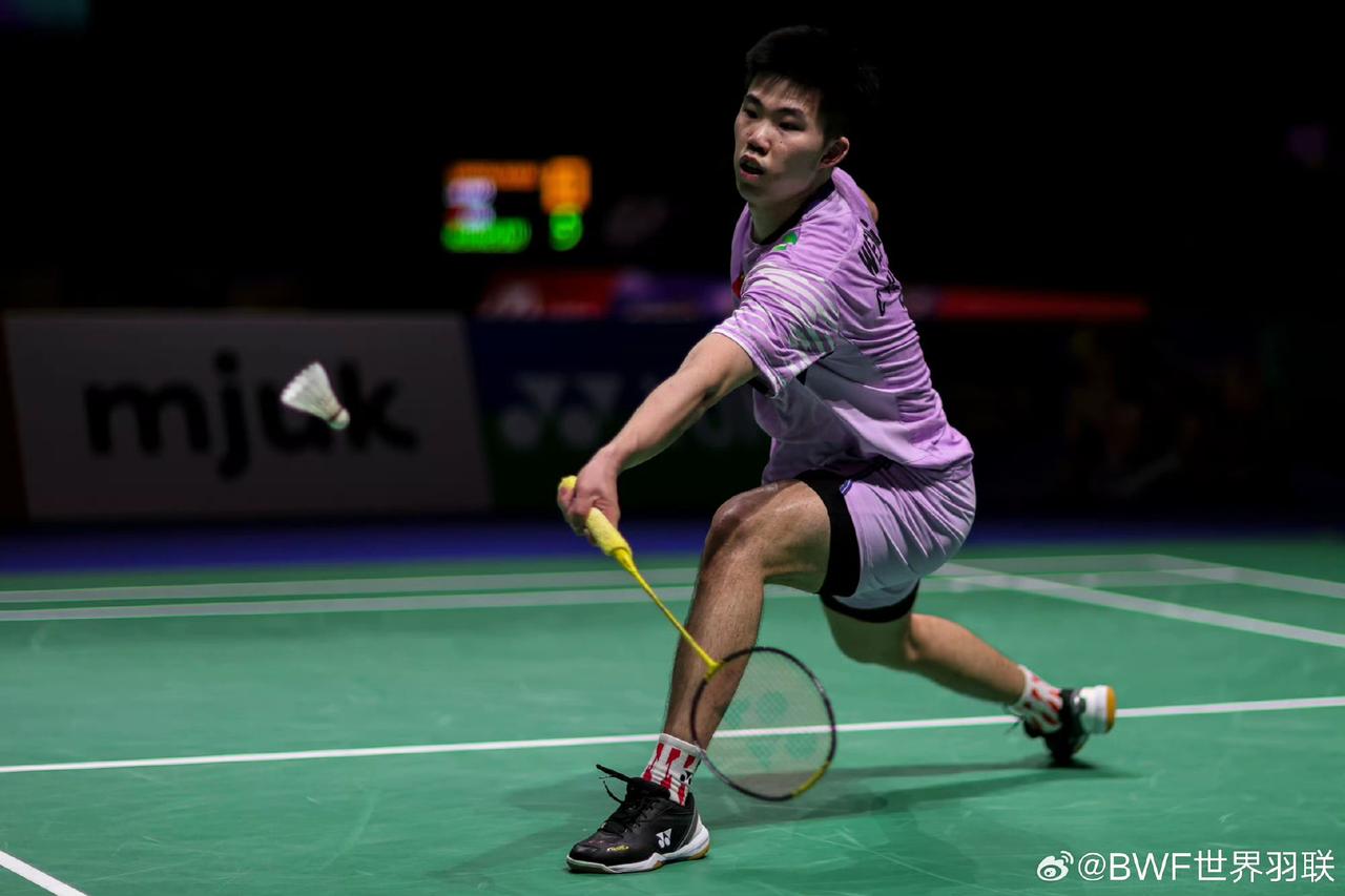 全英赛战报 | 翁泓阳止步首轮

2026全英羽毛球公开赛 男单首轮，翁泓阳0-