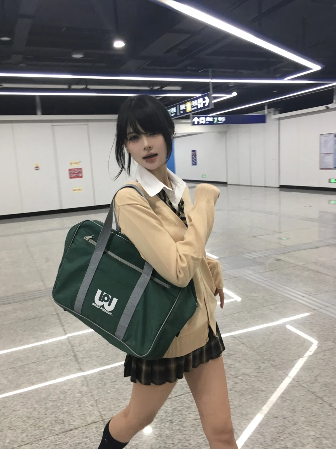 学姐你…