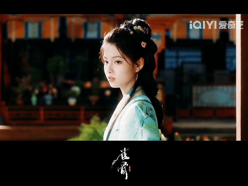 雀骨拍出了中式纯爱 这部剧的微表情真的太绝了，演员的一个眼神一个嘴角的弧度都充满