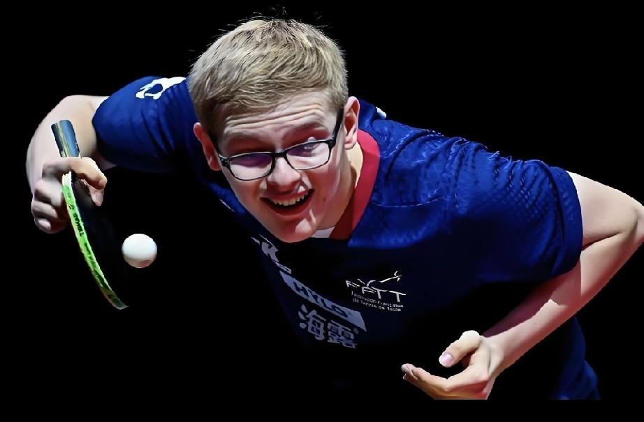 小勒布伦重庆夺冠，最应该感谢的三个人：

1、陈剑，中国江苏人，小勒布伦的启蒙老