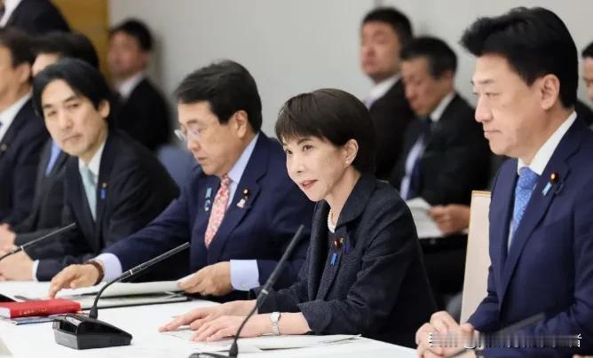 日本这下凉了！
 
4月30日这天，发生了一件让日本政坛彻夜难眠的大事：美国在同