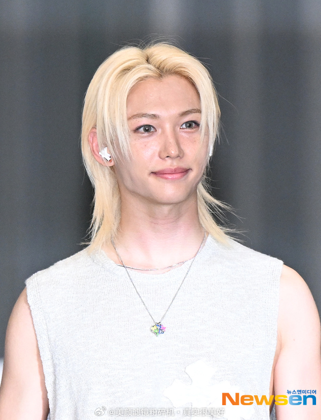 李龙馥felix今日机场出发新闻图 ​​​
