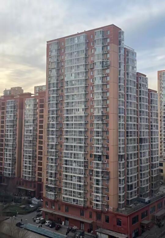 你还在盼着房子下跌吗？稳住房价，万众期待！