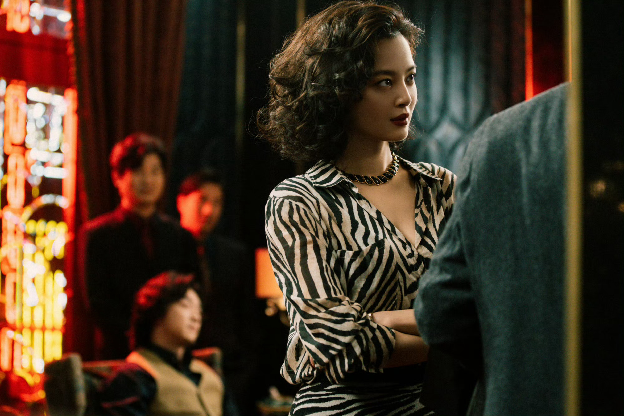 冬去春又来，繁花再盛开，该记住的一定会被记住的。辛芷蕾 《繁花》 