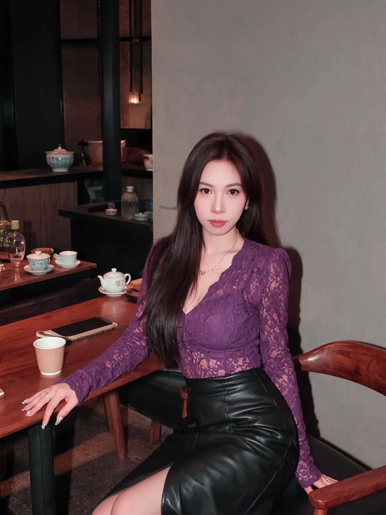 纯欲风穿搭 御姐穿搭 紫色穿搭 女人味 御姐风穿搭