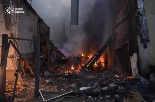 乌克兰否认袭击普京官邸，俄罗斯威胁要杀死泽连斯基并游街示众

最近国际政坛这出大