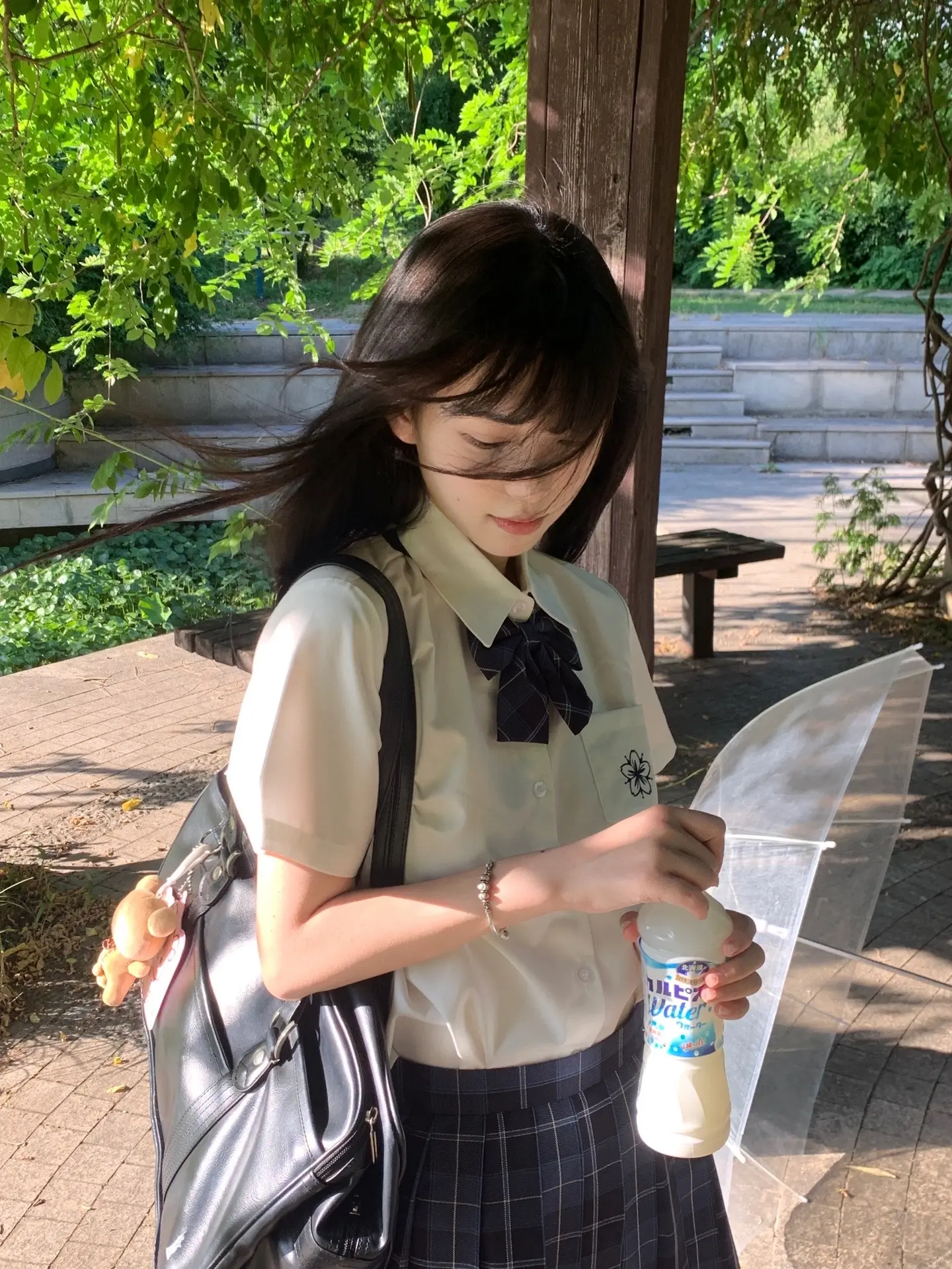 全世界都在指责你，那就让我来拥抱你的不堪