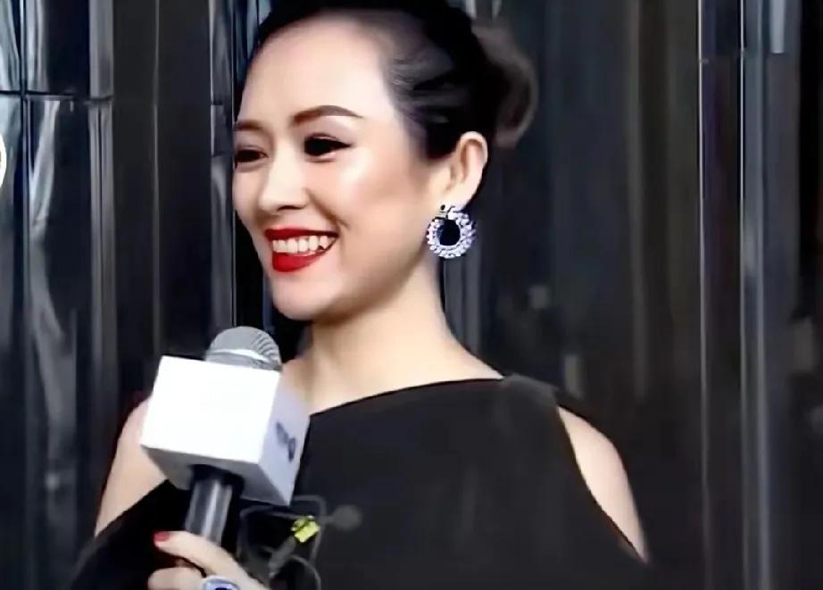 2025年，章子怡直接杀疯了，妥妥“人生赢家”天花板！
           离