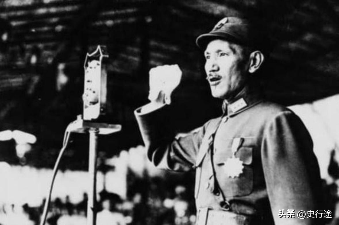 1937年8月，蒋介石开会制订了一个绝密的军事行动计划：采取闪电式行动，对吴淞口