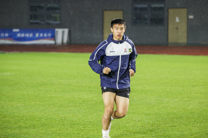 吴越杯杭州队球员王颢荃与父母：陪伴是最长情的告白