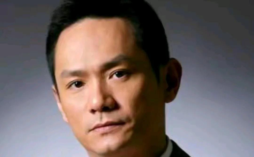 没有英俊帅气的外表，但同样能让大家喜欢的演员，果靖林决定算得上一位，这种人靠的是