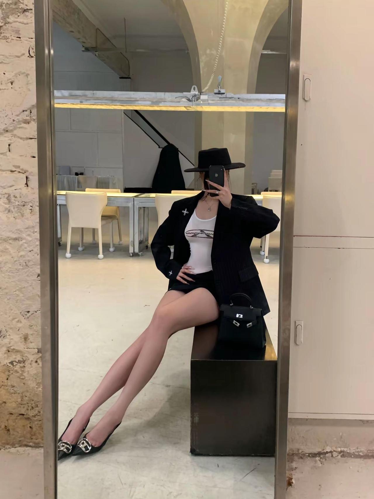 Be yourself..西装套装 街拍