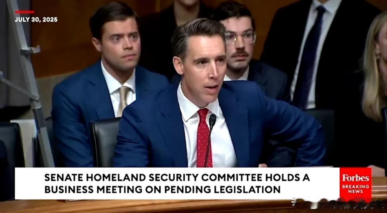 美国密苏里州共和党参议员，美国联邦参议员乔希·霍利(Hawley）提出议案：禁止