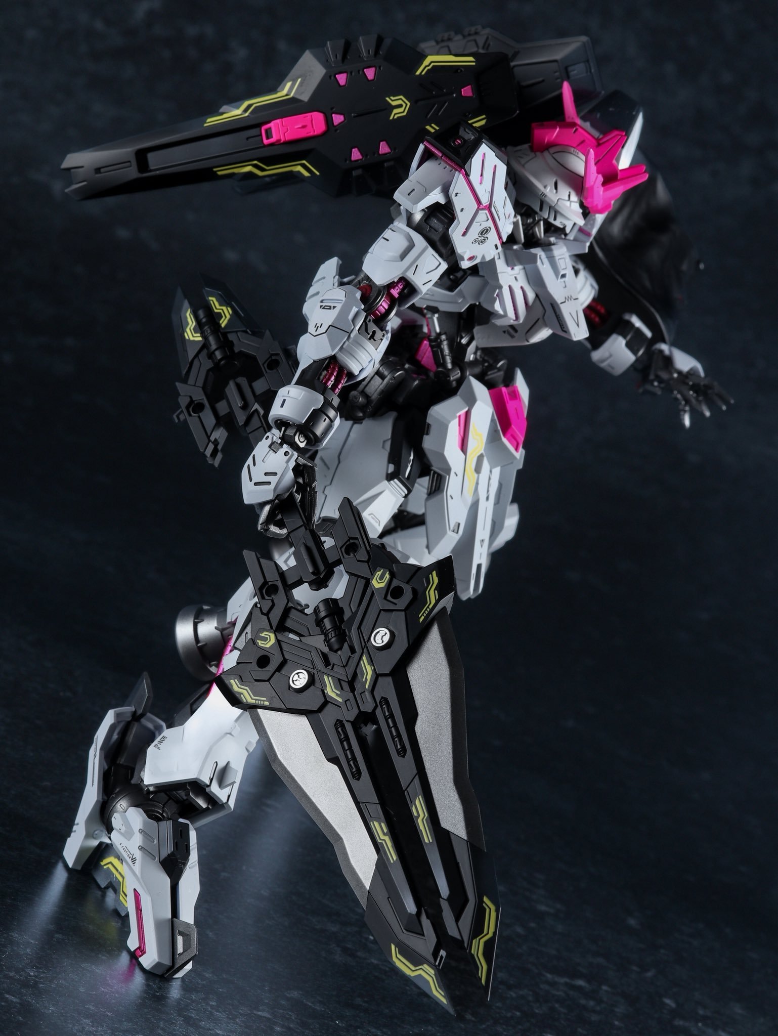 MG高达维达尔·鲁贝雷德（by とくちん）高达模型高达模型