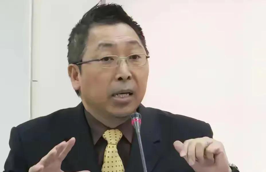 台湾名嘴唐湘龙说：无论中国大陆的军事，经济，科技，多么发达，现在在世界上已经是数