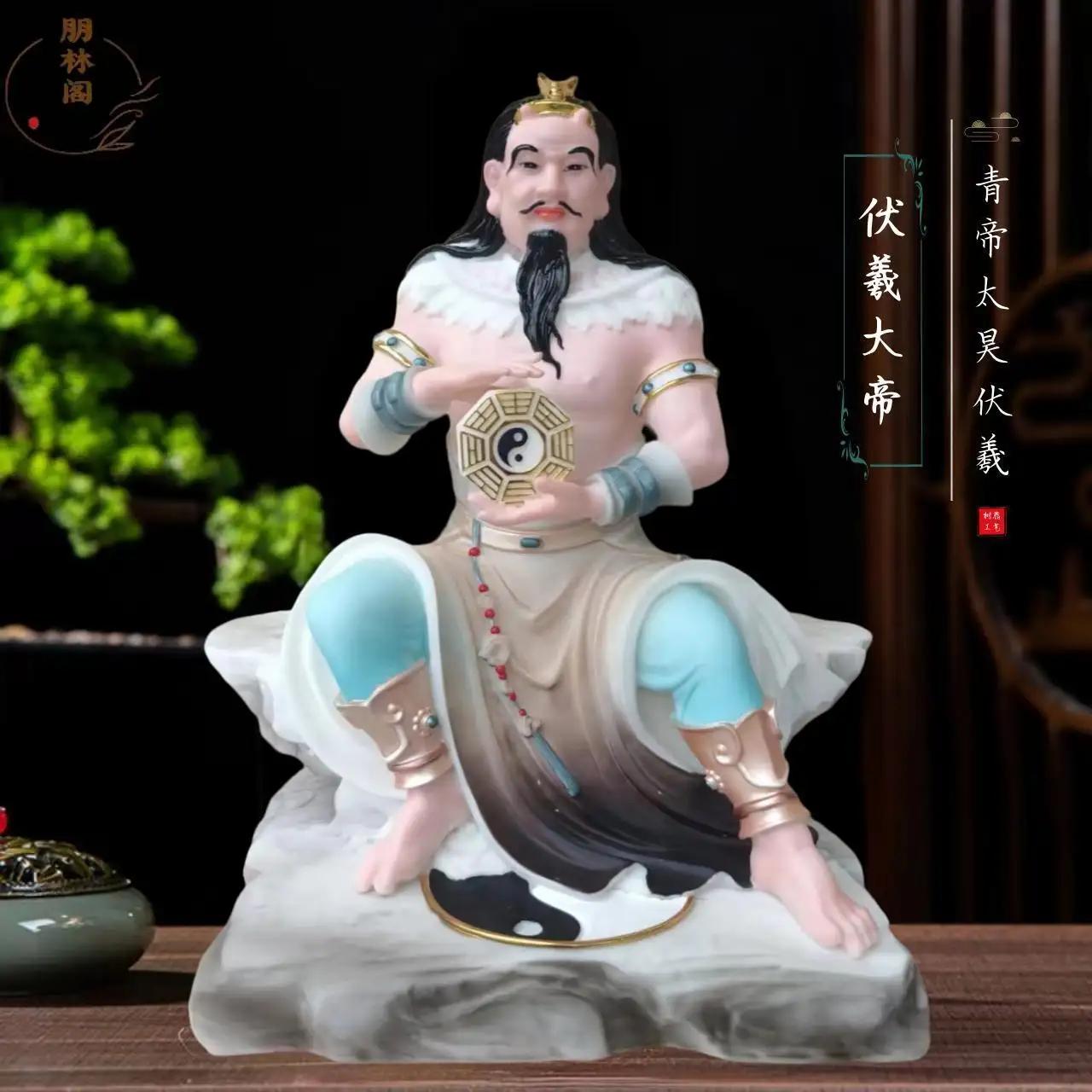 农历七月十九日在民俗里也是一个非常重要的日子，
这一天有一系列神仙的诞辰日：
1