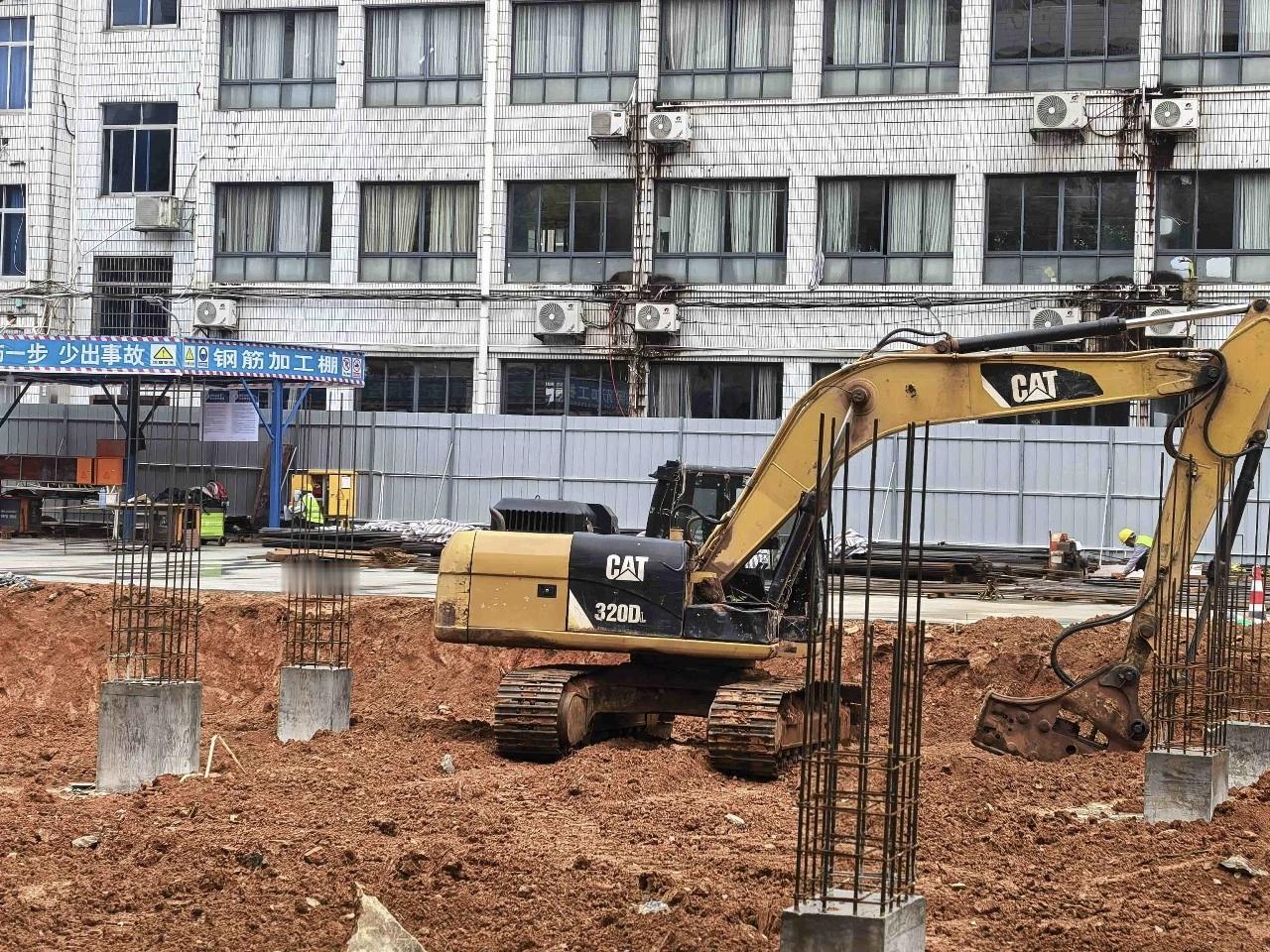 校园基建再提速！浏阳六中新建综合楼与宿舍项目正式开工
 
浏阳教育配套建设迎来新