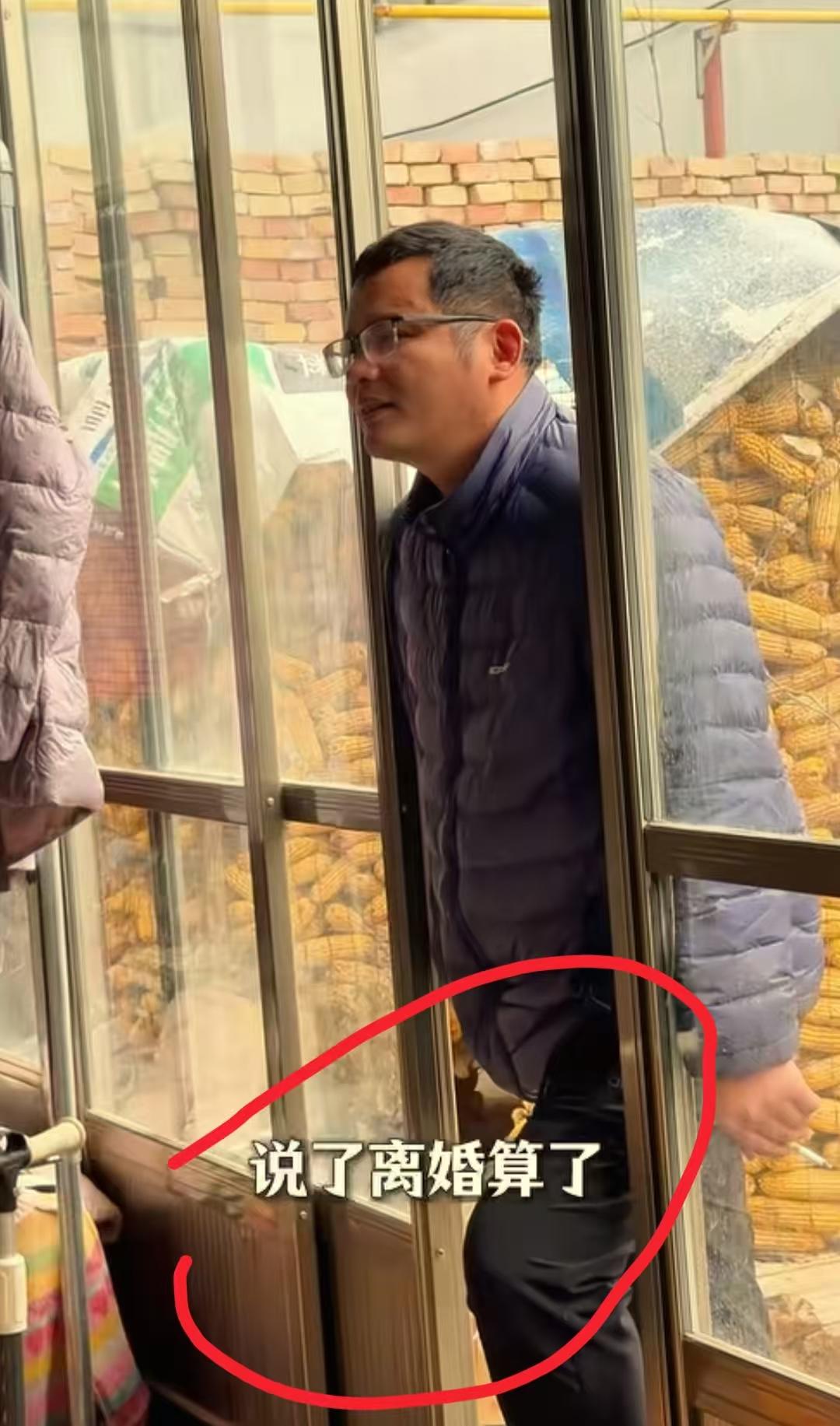 我开始有点理解烧烤刘了
安波这么完美的女人，谁会不喜欢啊？
不仅是因为给他生了一