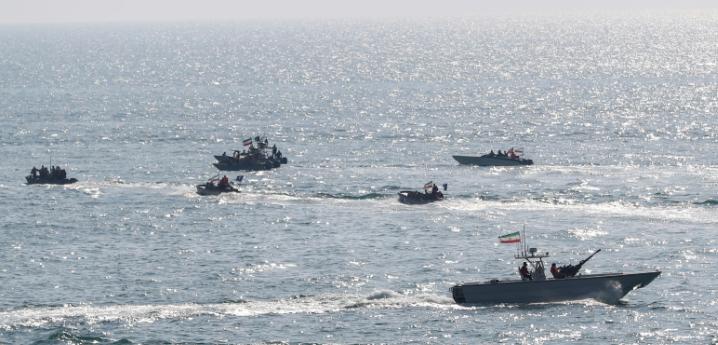 4 月 13 日快讯！
 
美军重大宣布，全面封锁伊朗海上通道正式启动！
 
来